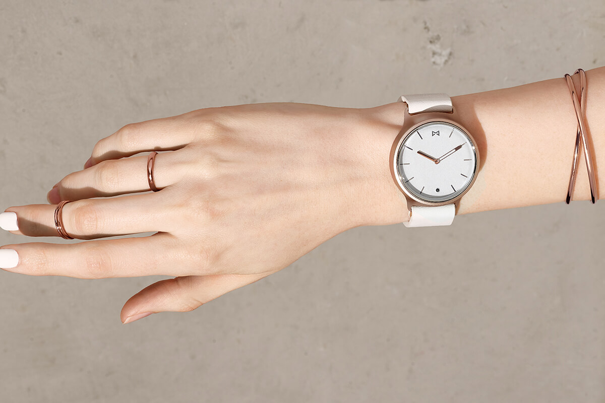 Niedopasowany smartwatch z fazą